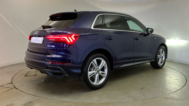 Audi Q3 35 TFSI S Line 5dr Petrol Estate